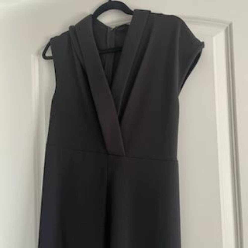 Black Jumpsuit Sz 4 Nicole Miller V-Neck Career Office Professional